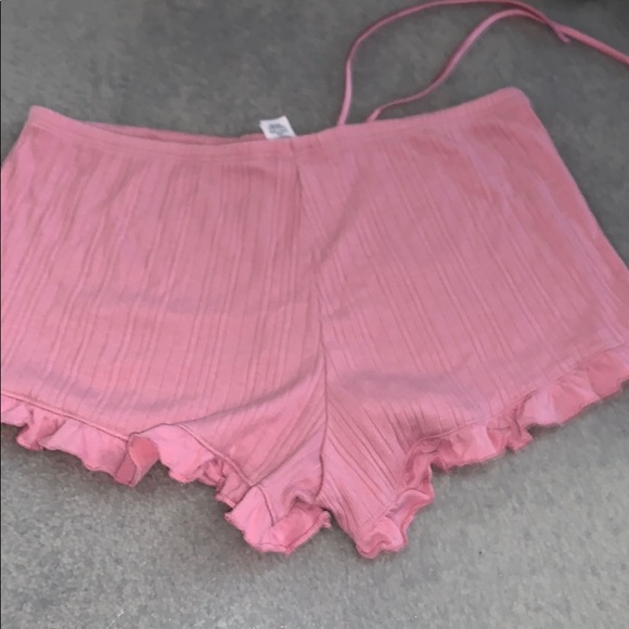 victoria’s secret pink soft shorts! - Picture 4 of 4